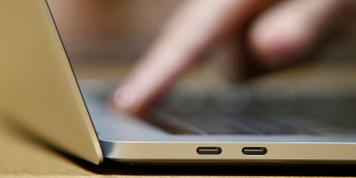 MacBook Pro s ekranom na dodir dobija Dynamic Island i čipove M5, mogao bi biti skuplji do 500 dolara