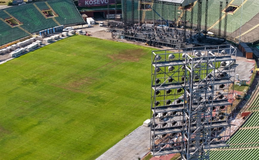 Kako izgleda travnjak stadiona Koševo nakon tri koncerta Dine Merlina