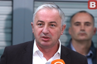 NA GRANICAMA SU NESNOSNE GUŽVE: Borenović nudi rješenje