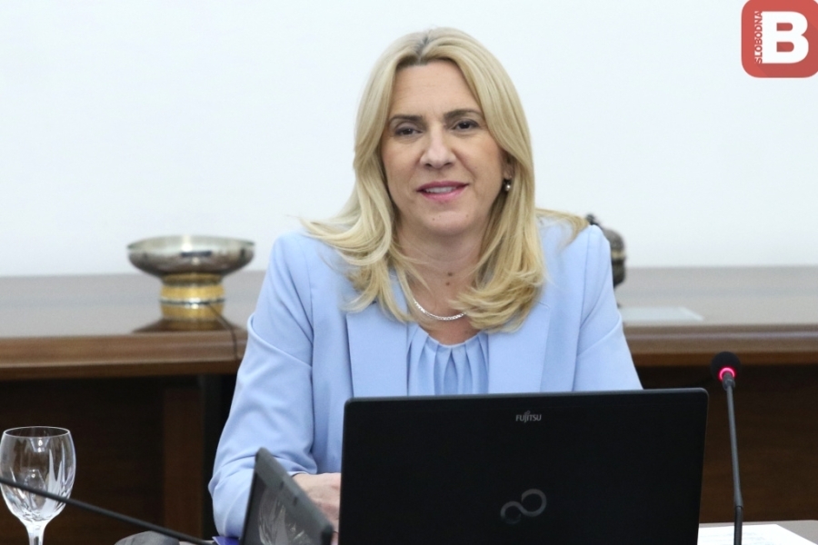 'SVE JE VEĆ BILO KASNO': Blagojević o potezu Željke Cvijanović koji bi mogao skupo koštati Republiku Srpsku