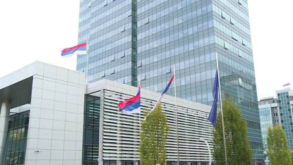 Vlada RS u naredne tri godine planira da se zaduži 6,4 milijarde KM
