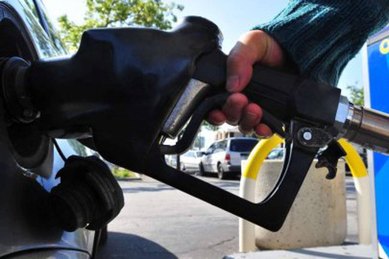 SVI PAZE GDJE STAJU U BiH ZBOG LOŠEG GORIVA: Država najavila promjene