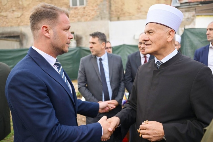 Položen kamen temeljac za obnovu sahat-kule u Banjaluci
