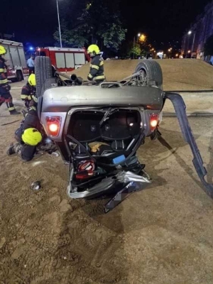 Vatrogasci intervenisali zbog prevrtanja automobila u Banjaluci (Foto)