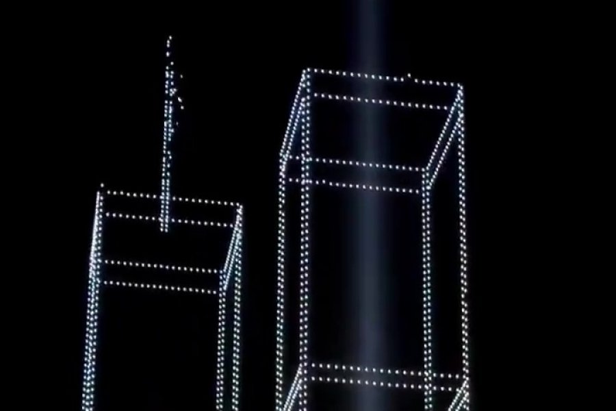 KULE BLIZNAKINJE PONOVO NA NEBU: 2.977 svjetala za 2.977 žrtava (VIDEO)