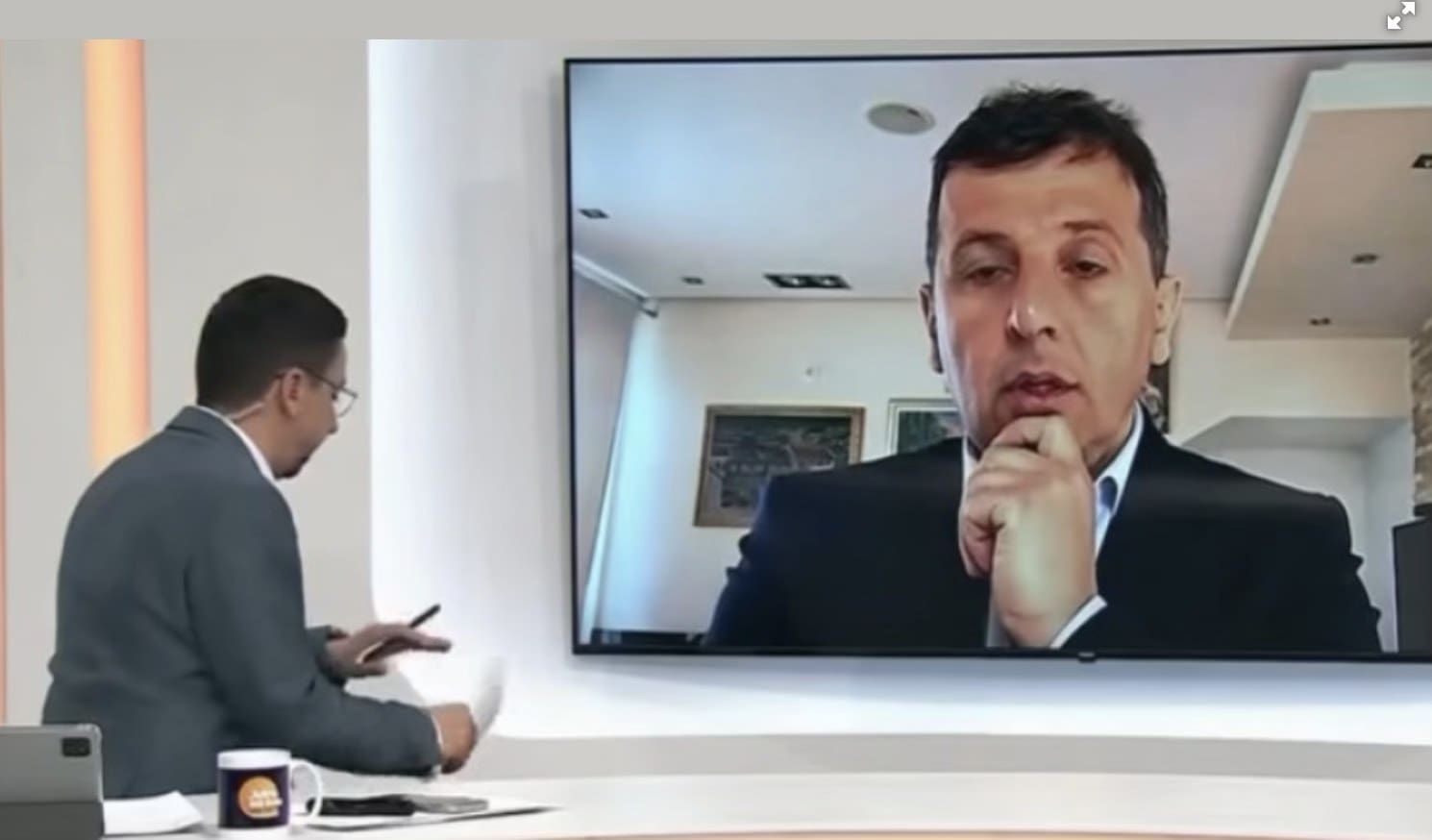 Aleksandar Trifunović: Patriotizam u šesnaestercu