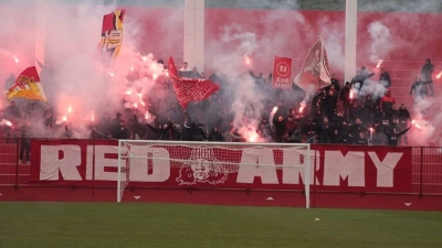 Patriotski odgovor navijača Veleža na skandalozno skandiranje Lešinara: Evo šta je uradio Red Army