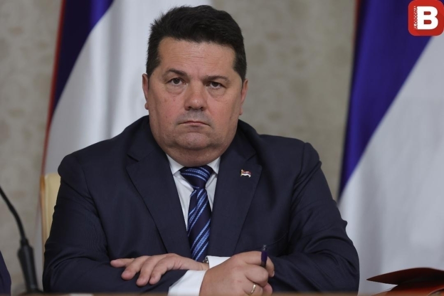 STEVANDIĆ JE DANAS TUŽAN: Od Ane Brnabić je dobio poklon, ali i otkrio zbog čega ona nije došla u Banju Luku