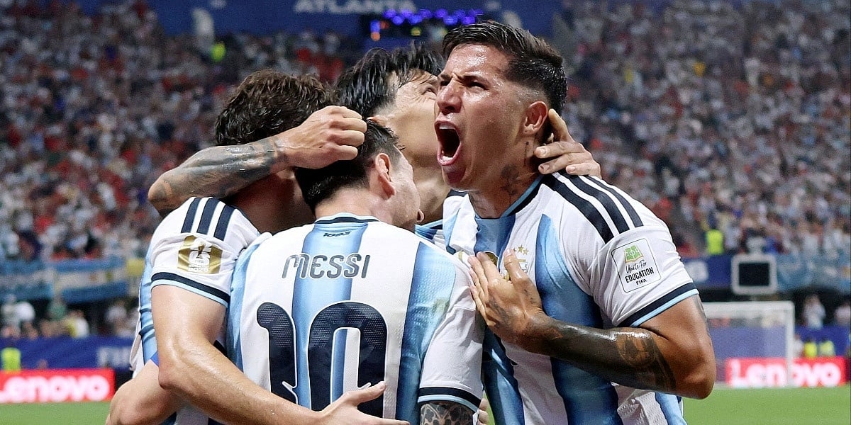 Englezi se pitaju: Da li Argentina ima povlašten tretman na Svjetskom prvenstvu?