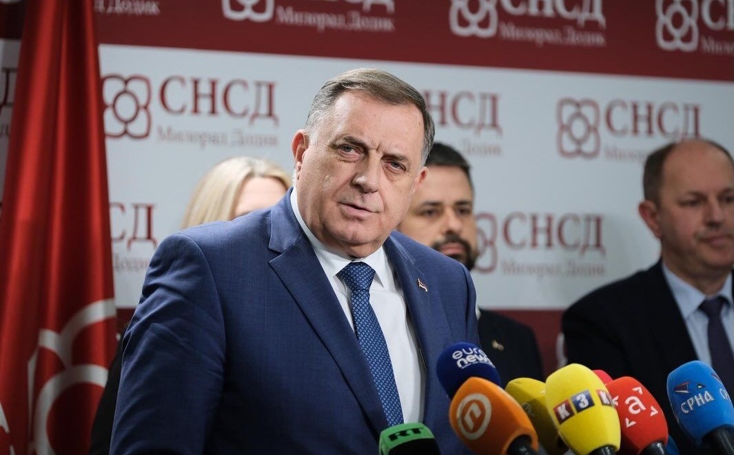 Novčane kazne za SDS, SNSD i DNZ: CIK utvrdio preuranjenu kampanju i širenje dezinformacija