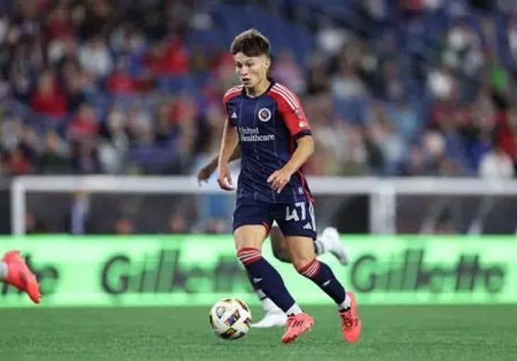 Esmir Bajraktarević pred velikim transferom: Bundesliga ga zove, PSV donosi odluku