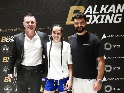 Naša banka nastavlja saradnju sa šampionkom Sarom Ćirković nakon pobjede na Balkan Boxing 8