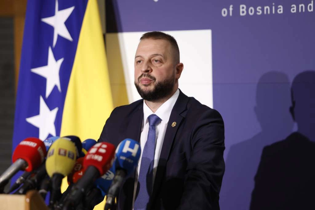 Privremeno ukinuti trošarine na gorivo, žitelji ne smiju plaćati cijenu nesposobnosti vlasti