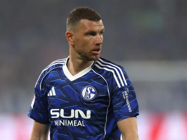 Sky Sport: Džeko će 80 ili 90 posto produžiti ugovor sa Schalkeom