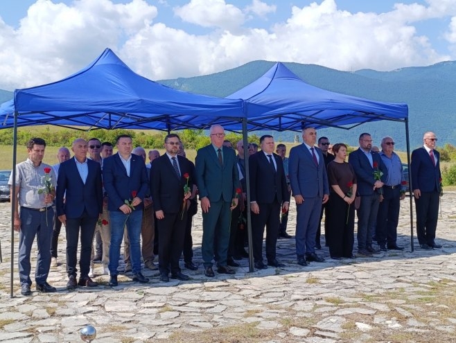 Obilježeno 85 godina od ustaškog zločina nad 12.000 Srba u Garavicama; Minić: Izveden najmasovniji zločinački poduhvat