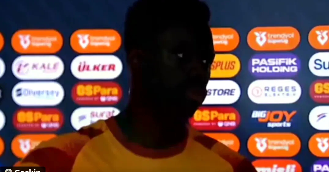 Bizarna scena nakon velikog derbija: Fudbaler Galatasarayja stao pred kamere nakon, a onda je nastao neobičan snimak (VIDEO)