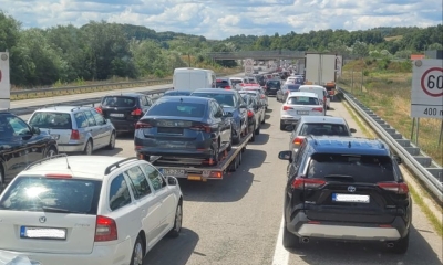 Vozači, strpljenja! Duge kolone prema Banjaluci FOTO