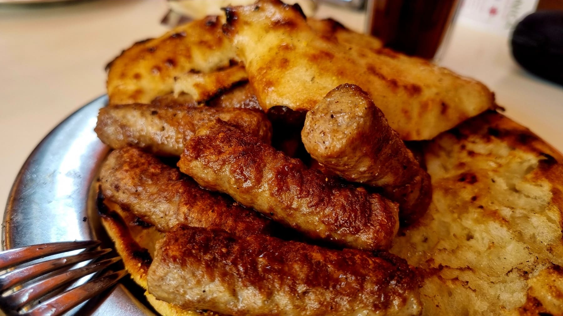 Znate li koliko kalorija ima porcija ćevapa?