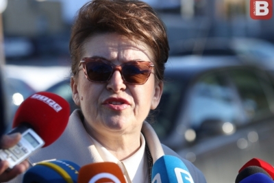 NEVJEROVATAN ISTUP PRED KAMERAMA: Ministrica Zora Vidović se hvali milijardama investicija dok se vlast sumanuto zadužuje da pokrije budžetske rupe...