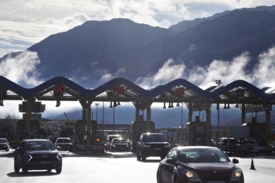 Savršena prevara: Sagradili ilegalnu naplatnu rampu i vozačima naplatili 700.000 eura