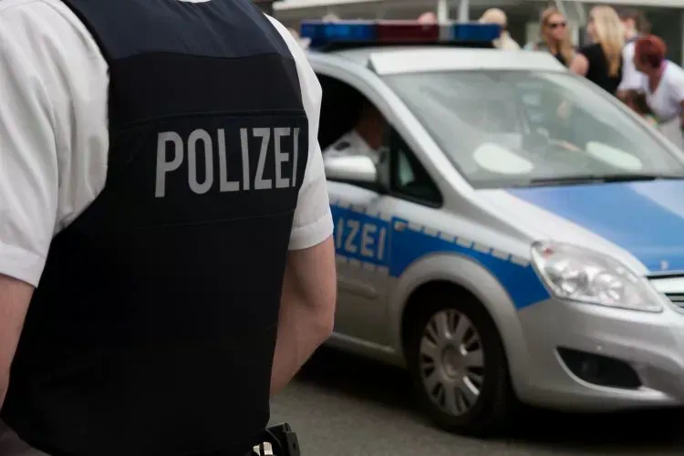 Horor na Paradi ponosa u Berlinu: Automobil usmrtio jednu osobu, policija traga za osumnjičenim