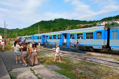 IZNENAĐUJUĆI REZULTATI: Oživjela Unska pruga, za vikende veliki broj putnika...