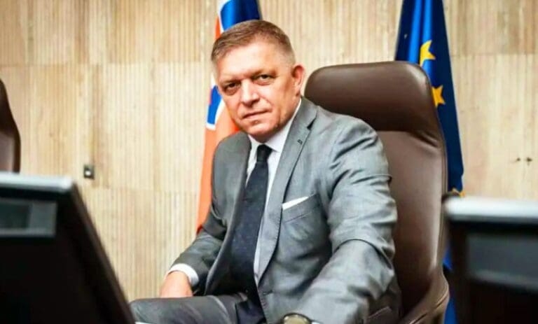 Fico prozvao Trumpa i Putina „frajerima“: Uskoro ćete u EU točiti skupi američki dizel koji je zapravo ruski