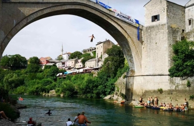 Spektakl u Mostaru: Danas 460. tradicionalni skokovi sa Starog mosta