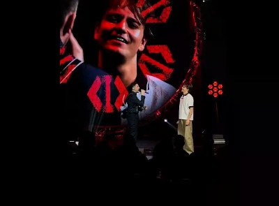 Da se naježiš: Jozinović i Selimović oduševili publiku na koncertu, zapjevali veliki Čolin hit