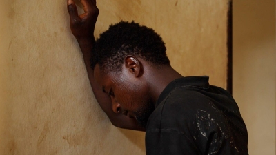 Stravična tragedija u Nigeriji: Najmanje 37 zatvorenika umrlo u ćeliji bez vode i ventilacije