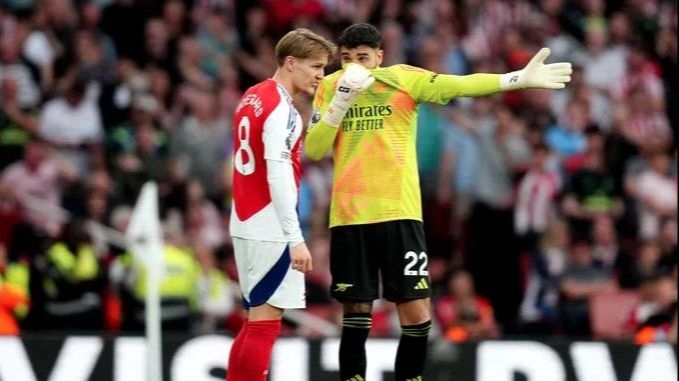 IFAB uveo novo pravilo: Pokrivanje usta u sukobu može donijeti crveni karton