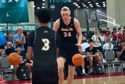 Ima 15 godina, visok je 229 centimetara i frizuru slavnog Ronalda: Je li ovo buduća NBA zvijezda?
