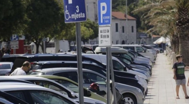 Poznate cijene parkinga u Makarskoj za ovo ljeto