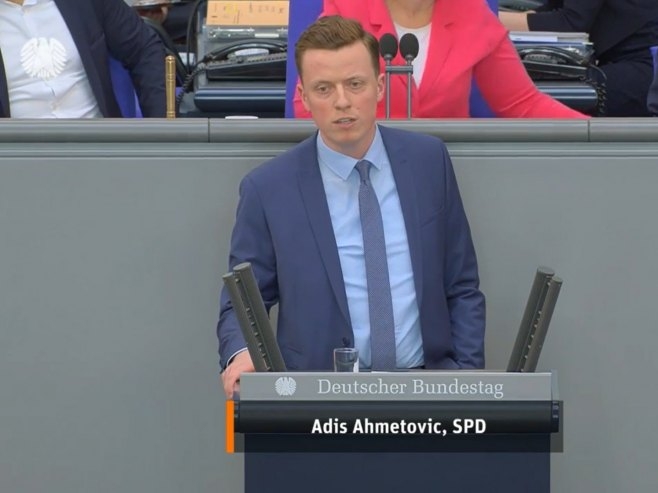 Ahmetoviću ukinut imunitet radi sprovođenja sudskih pretresa u okviru istrage o korupciji