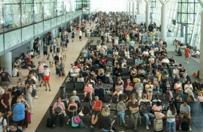 JEDNA POŠILJKA NIJE PROŠLA KONTROLU: Carinici zaustavili putnika na aerodromu, evo šta je   imao u kuferu