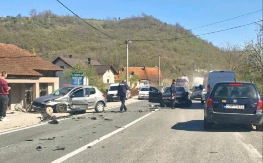 TEŠKA SAOBRAĆAJNA NESREĆA NA BH. CESTAMA: Više povrijeđenih osoba, uhapšen 27-godišnji vozač iz Sarajeva