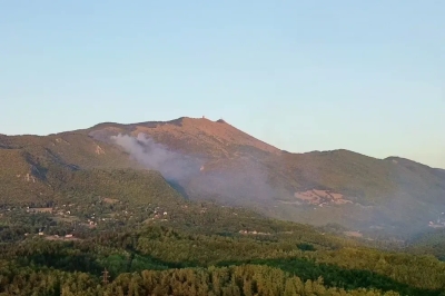 Požar na Trebeviću stavljen pod kontrolu