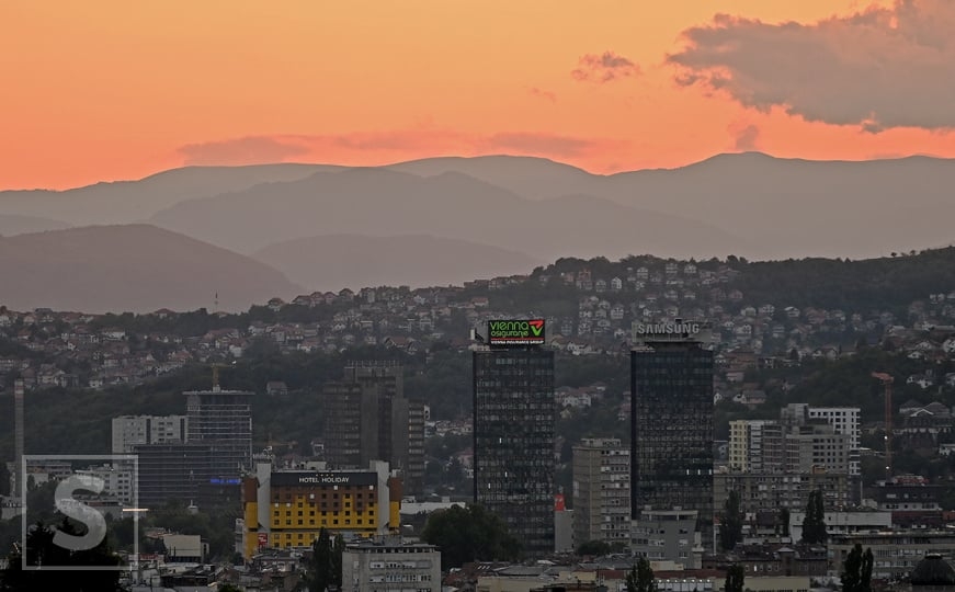 Prizor koji nikoga ne ostavlja ravnodušnim: Pogledajte današnji zalazak sunca u Sarajevu