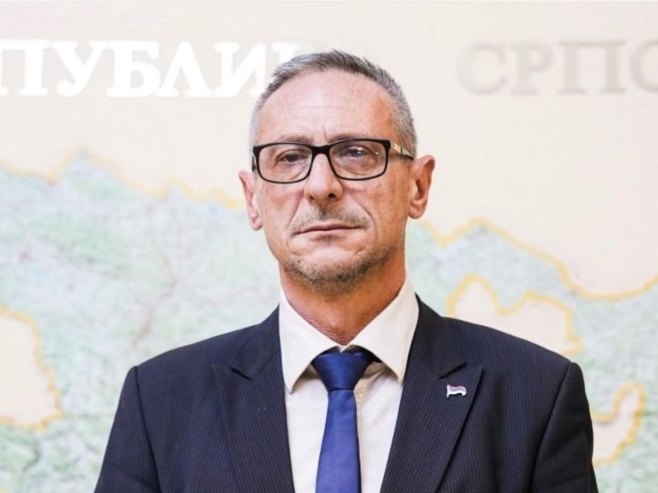Ostojić: Paljenje srpske zastave kod Otočca - čin mržnje prema svemu što je srpsko (VIDEO)